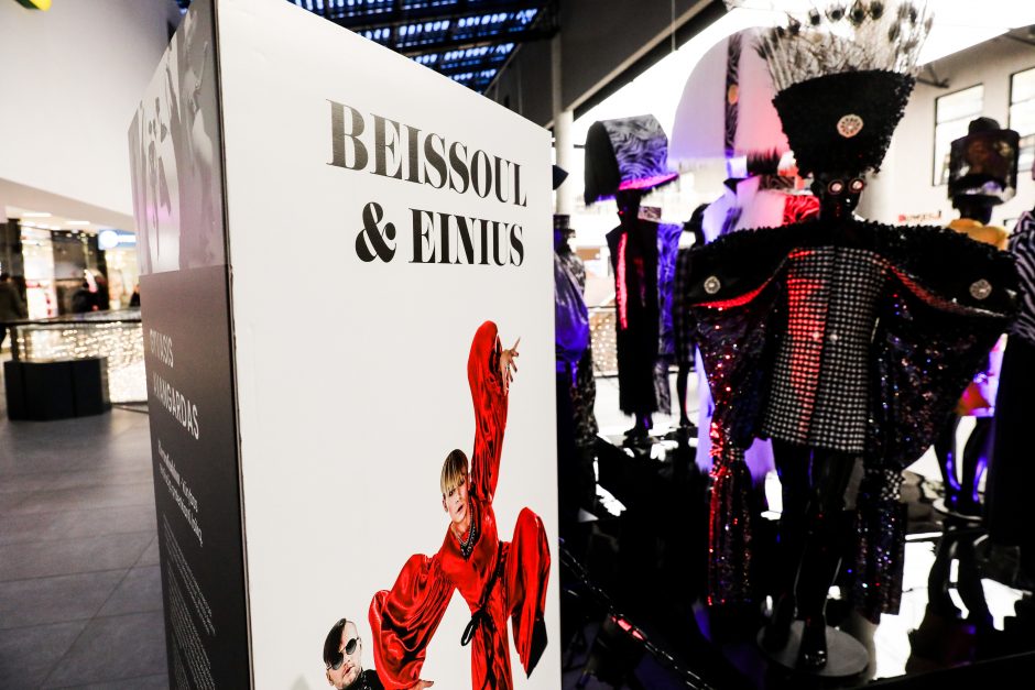 „Beissoul & Einius“ Kaune pristatė kostiumų parodą 