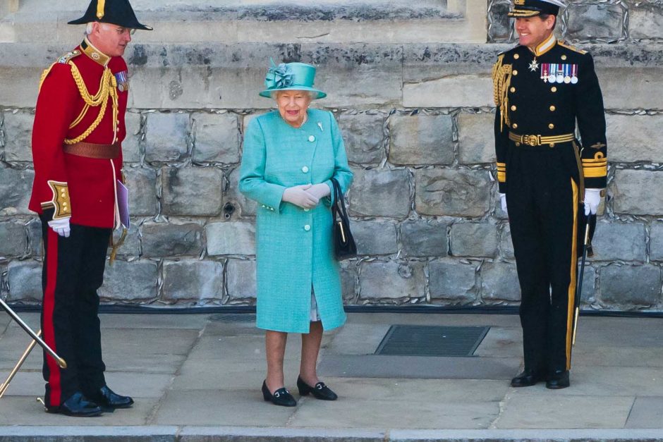 Karalienės Elizabeth II oficialusis gimtadienis atšvęstas kukliau nei įprastai