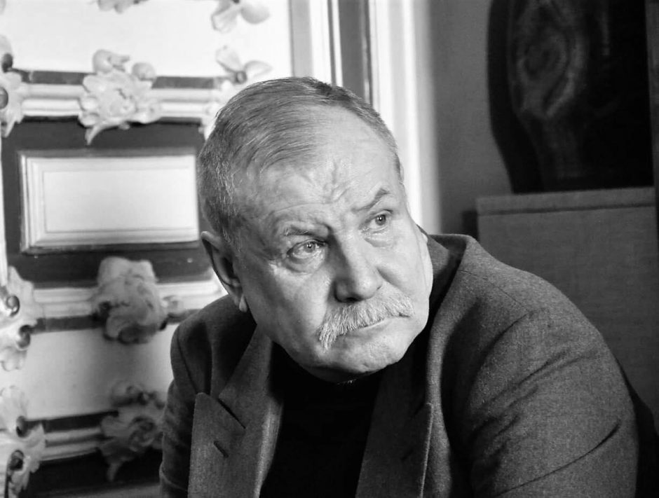 Mirė rašytojas R. Kasparavičius