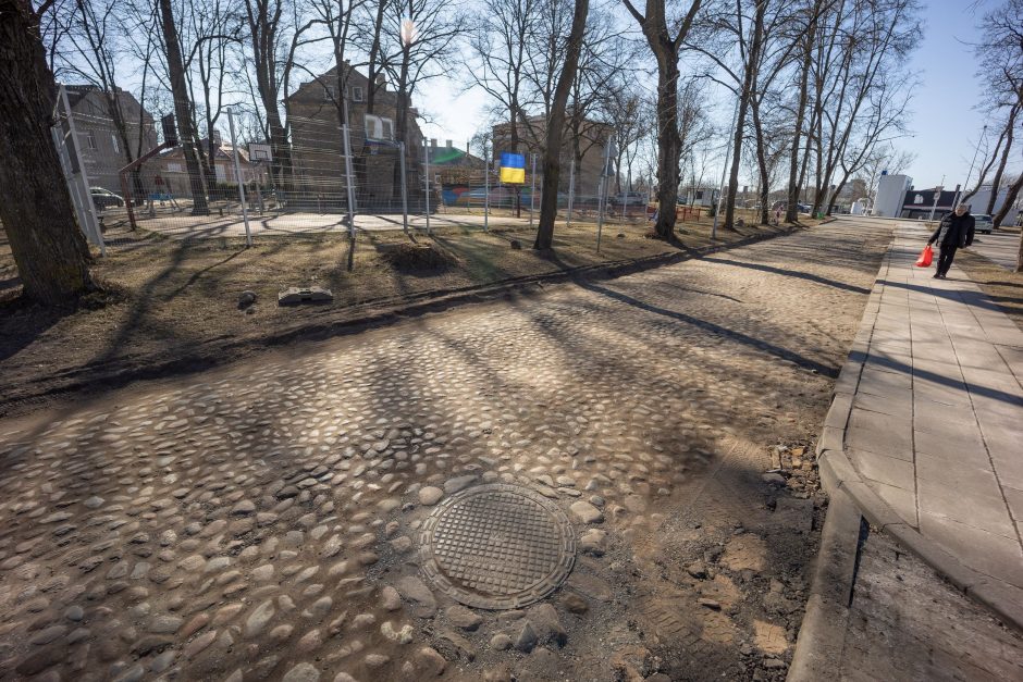 Savivaldybė: istoriniame Vilniaus kvartale atidengtas grindinys bus išsaugotas 