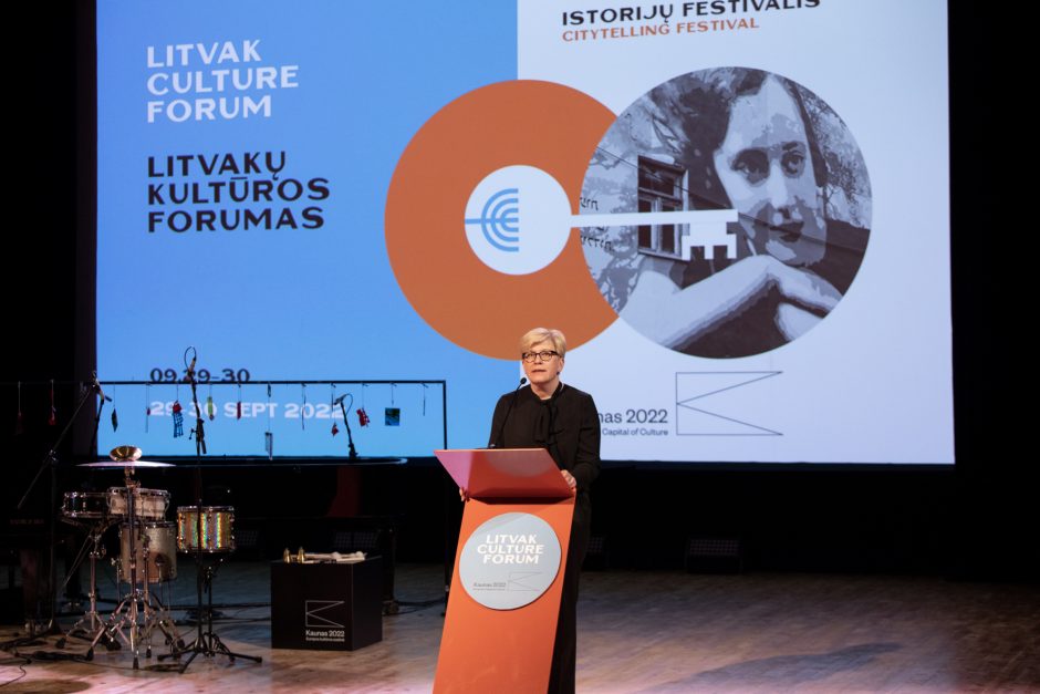 Premjerė lankėsi Litvakų kultūros forume