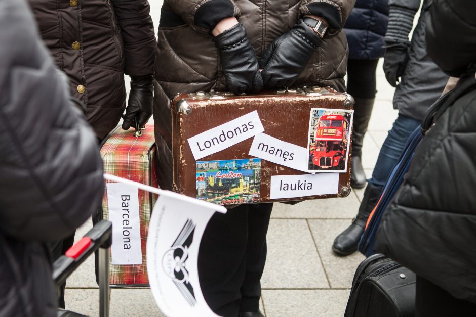Streikuojančios Vilniaus Žemynos progimnazijos tėvai rengia palaikymo žygį