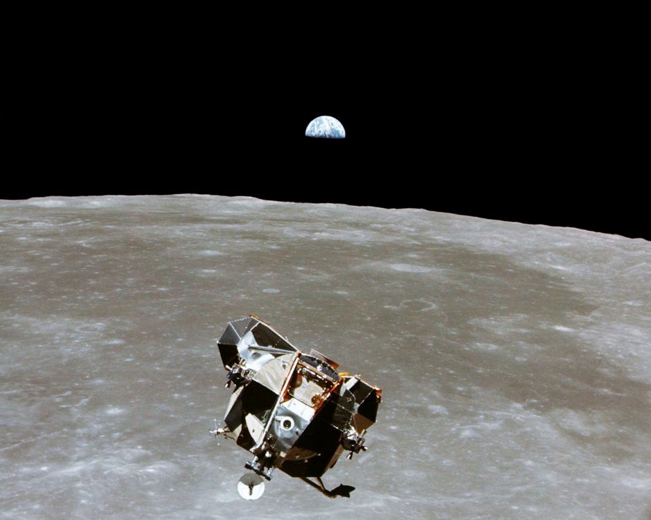 NASA atskleidė, kada JAV astronautai vėl išsilaipins Mėnulyje