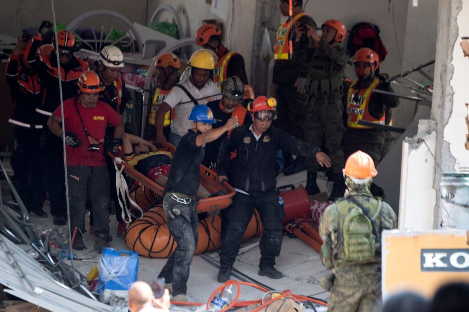  Filipinus supurtė naujas smarkus žemės drebėjimas