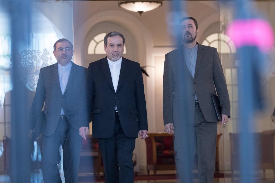 Irano atstovas teigiamai įvertinto susitikimą Vienoje dėl branduolinio susitarimo