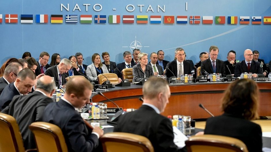 NATO žinia Kremliui: tai – raudona linija, kurios peržengti negalima