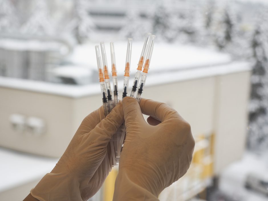 Lietuvą pasiekė penktoji „BioNTech“ ir „Pfizer“ vakcinos nuo COVID-19 siunta