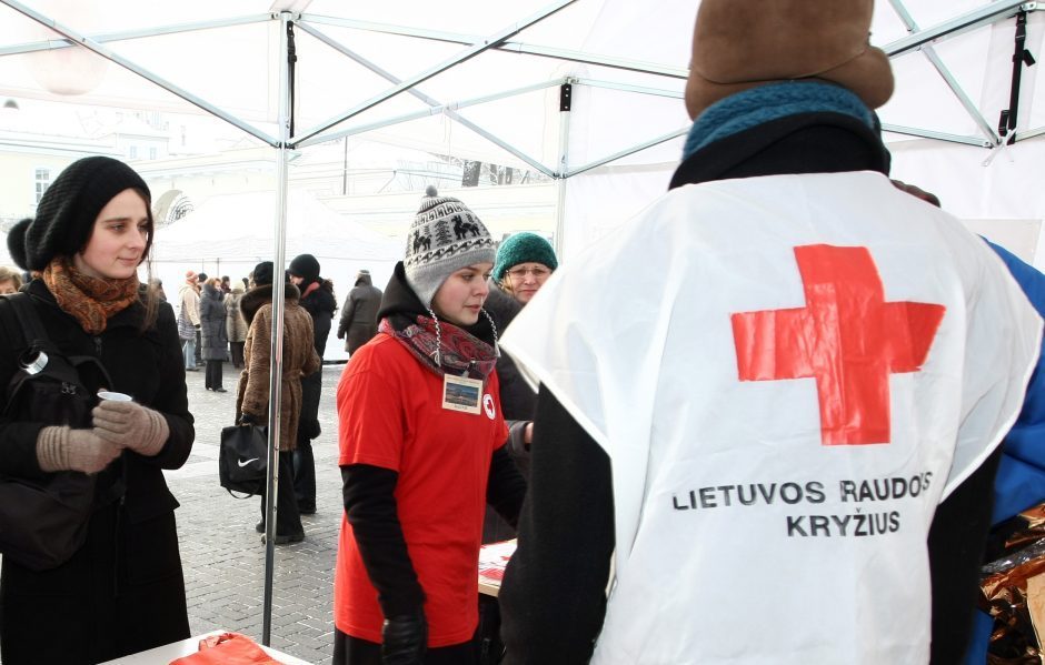 Raudonasis Kryžius telkia savanorių rezervą: jų itin laukiama Klaipėdoje ir Kaune