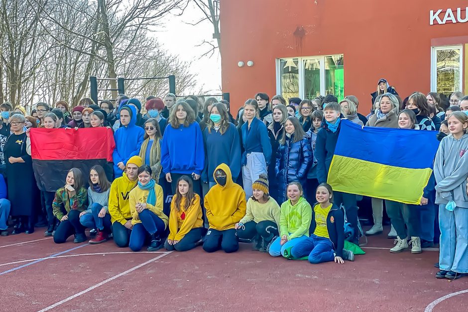 Kauno dailės gimnazija palaiko Ukrainą: kartu – ir mintimis, ir darbais