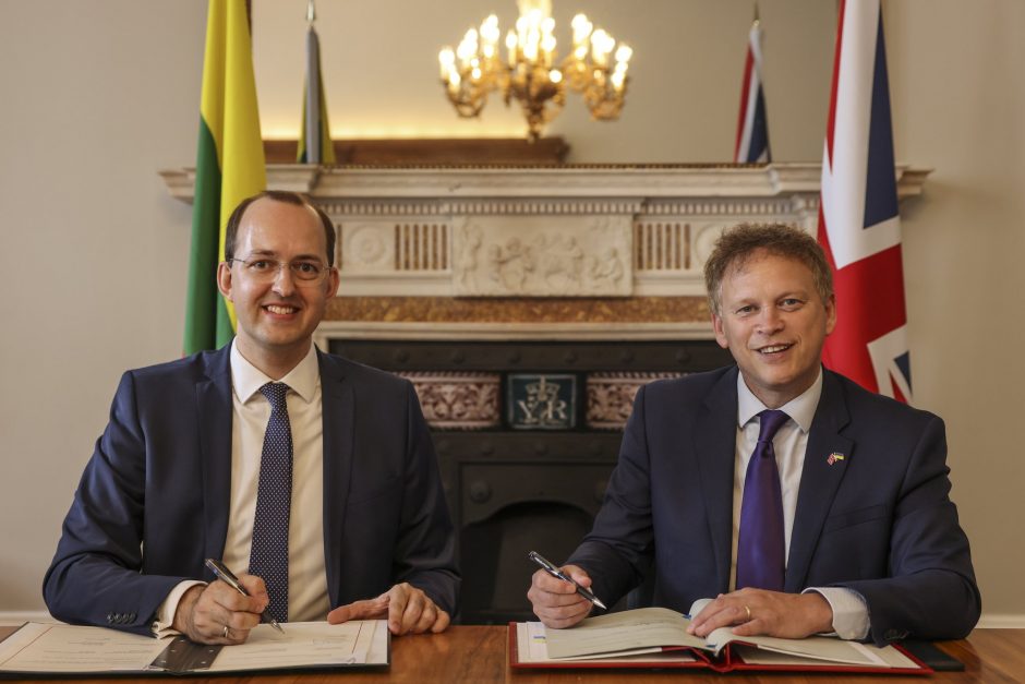 Lietuva su JK tariasi dėl skrydžių tarp Vilniaus ir Hitrou