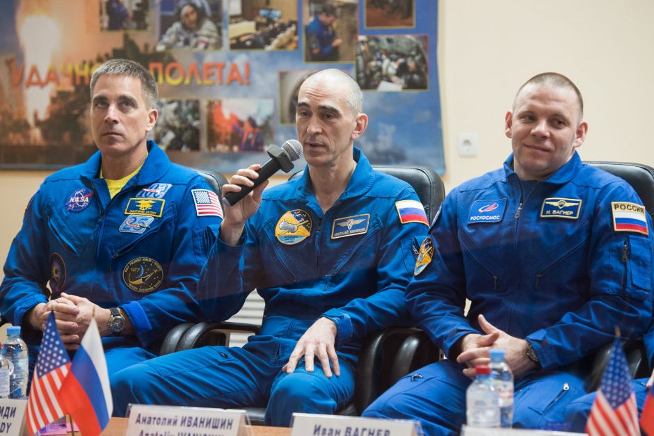 Į TKS kylantys astronautai ėmėsi ypatingų saugumo priemonių dėl koronaviruso
