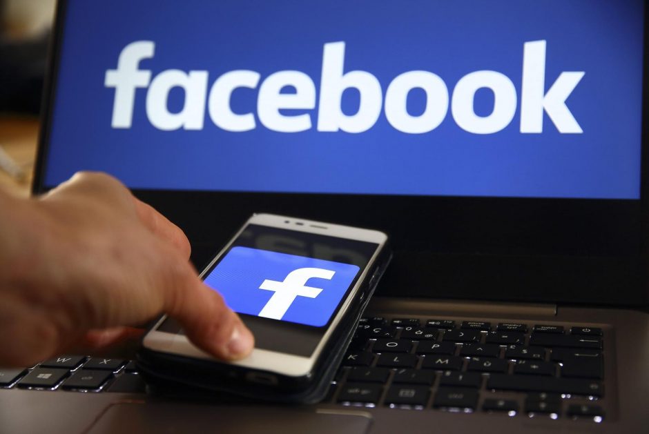 „Facebook“ slapta renka jūsų telefono numerius ir žinutes. Ar žinojote?