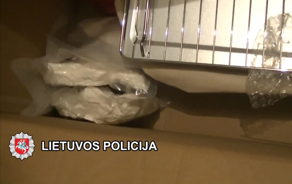 Klaipėdiečio garaže rasta 130 tūkst. eurų vertės kokaino