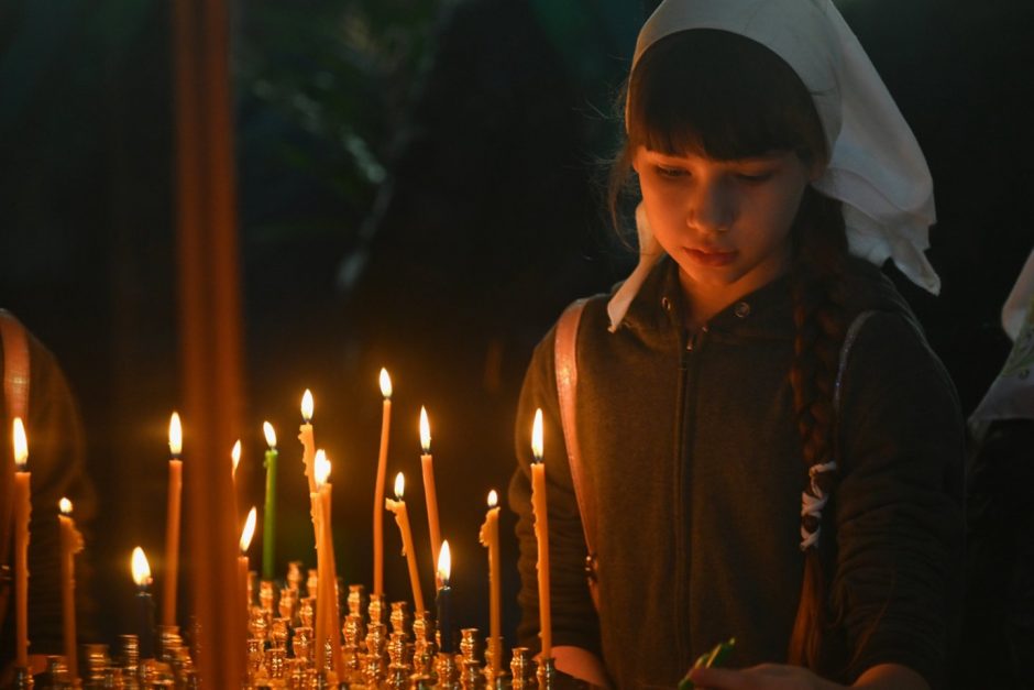 Rusijoje per gaisrą cerkvėje nukentėjo šeši vaikai
