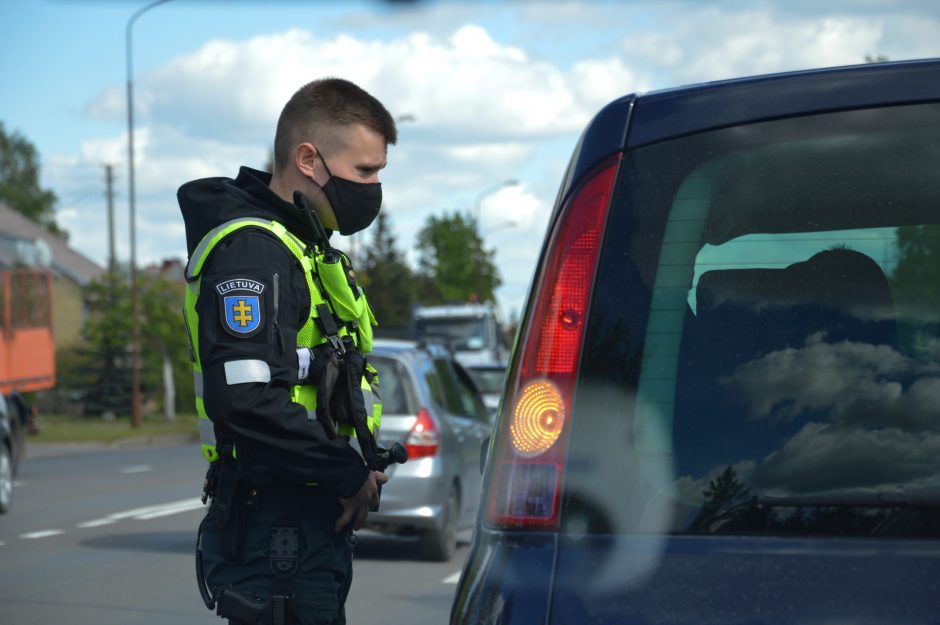 Šiaulių pareigūnų „laimikiai“ savaitgalį: net 158 vairuotojai viršijo leistiną greitį