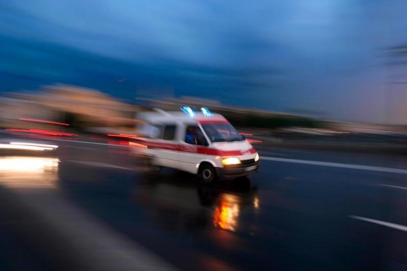 Panevėžyje per lengvųjų ir krovininio automobilių avariją sužalota moteris