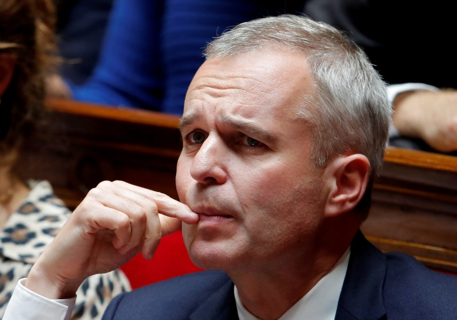 Atsistatydino Prancūzijos aplinkos ministras: politikas įtariamas sukčiavimu