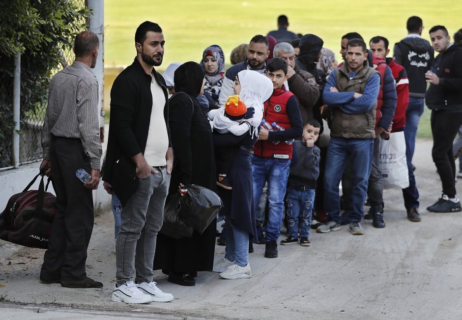 Graikija pasienyje su Turkija neįsileido beveik 10 tūkst. migrantų 