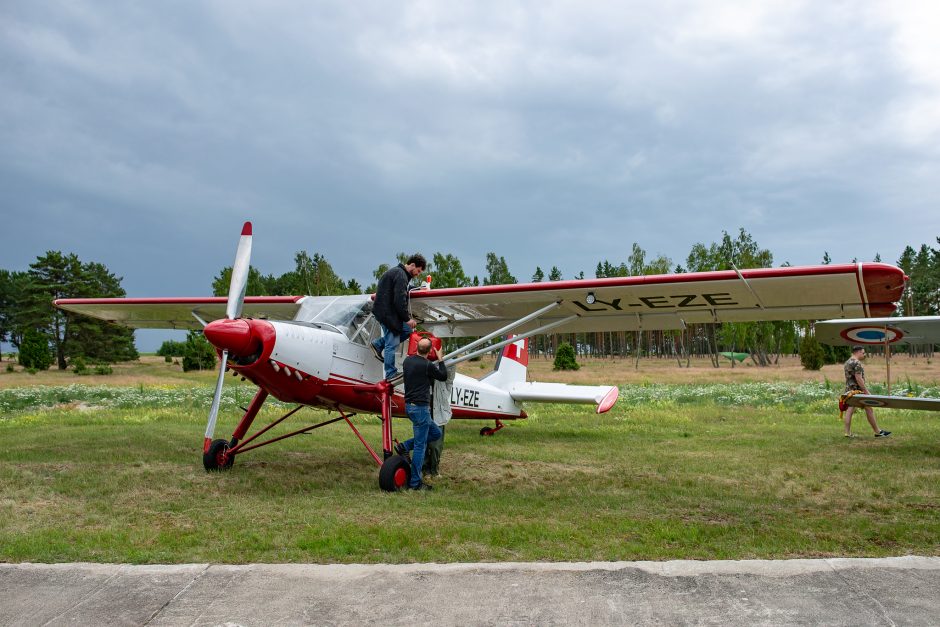 Nidoje – aviacijos šventė: netrūko įspūdingų pasirodymų ir žiūrovų