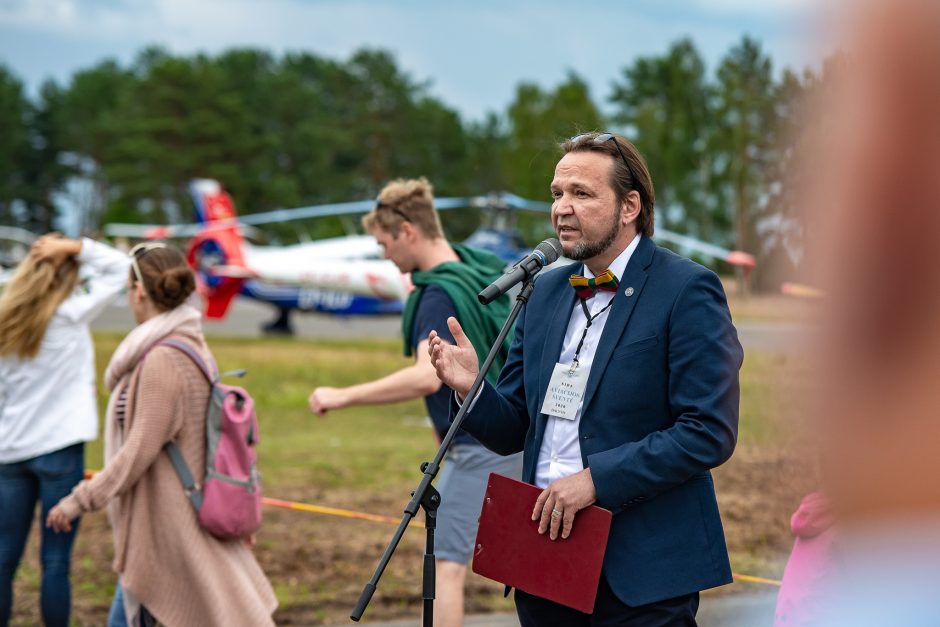 Nidoje – aviacijos šventė: netrūko įspūdingų pasirodymų ir žiūrovų