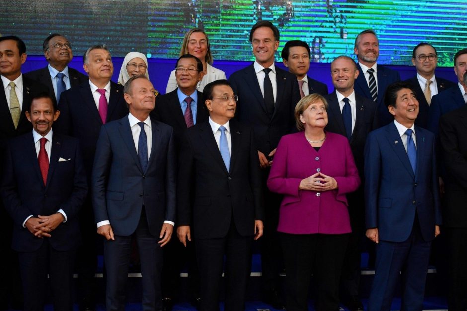 ES ir Azijos lyderių susitikime A. Merkel stojo į laisvosios prekybos gynybą