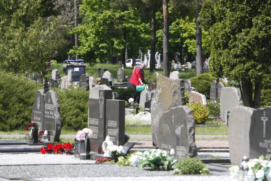 Nepatogumai klaipėdiečiams: Lėbartų kapinės liko be elektros ir vandens