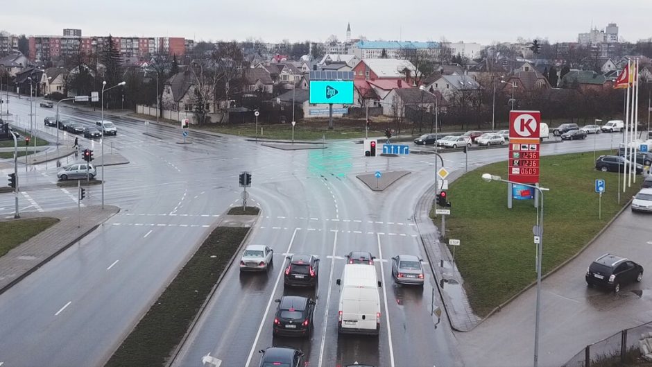 Didžiausioje Šiaulių sankryžoje – reklama „2go“ lauko ekrane