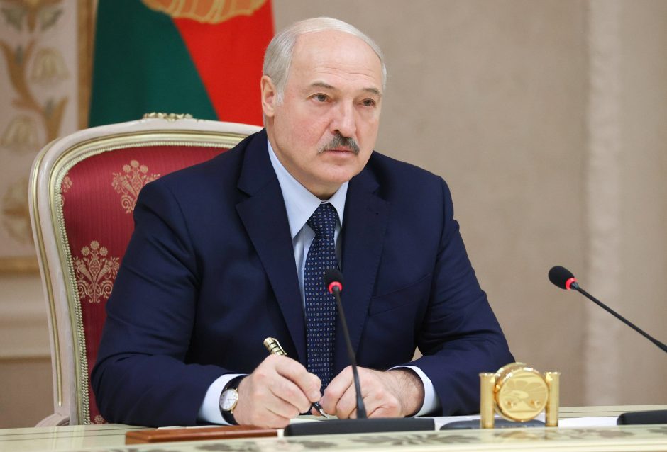 A. Lukašenka grasina „užsiimti“ Lietuvos ir Latvijos krovinių srautais