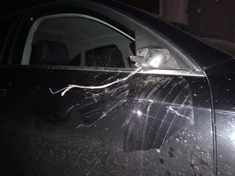 Incidentai uostamiesčio keliuose: vogė ledų sunkvežimį, spardė mašinas, vairavo girti