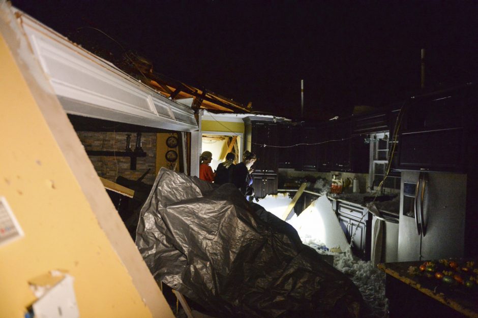 JAV pietuose stiprios audros pražudė mažiausiai aštuonis žmones