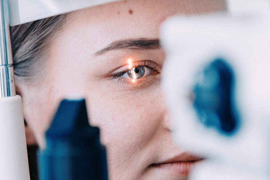 Lietuvoje jau taikomas moderniausias akių drumsčių gydymo metodas