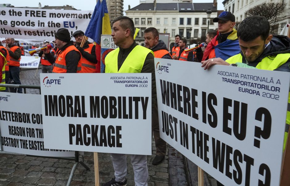 Rytų Europos vežėjai protestuoja Briuselyje