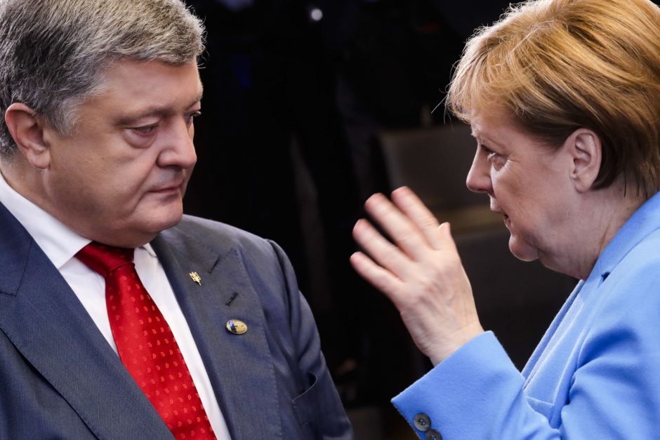 A. Merkel ketina susitikti su P. Porošenka Ukrainos rinkimų kampanijos metu