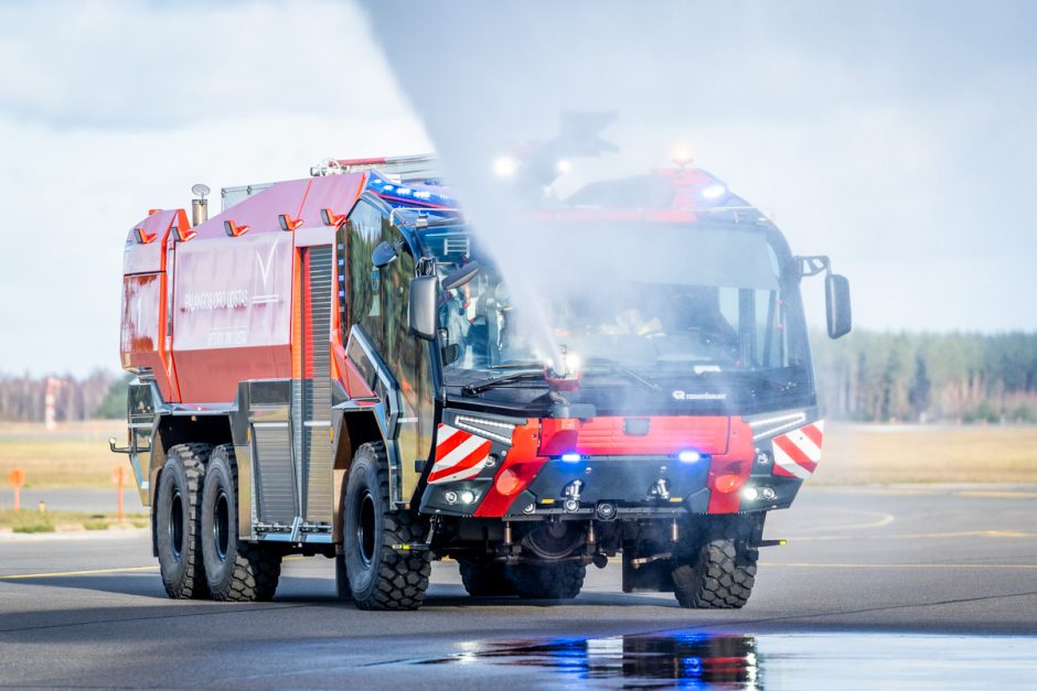 Palangos oro uoste budės daugiau nei 500 tūkst. eurų vertas ugniagesių automobilis