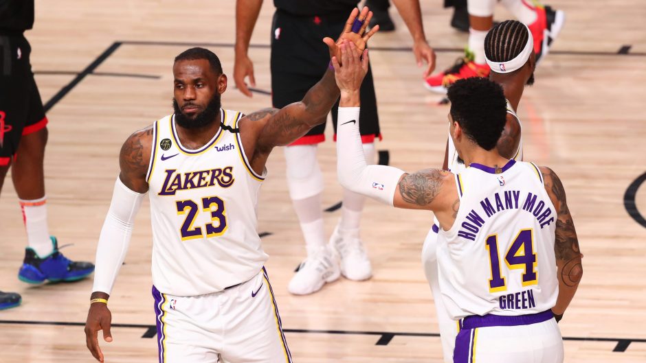 Pagrindinį „Rockets“ ginklą prieš juos pačius nukreipusi „Lakers“ – Vakarų finale