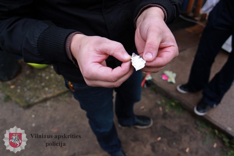 Vilniuje pareigūnams įkliuvo narkotinių medžiagų turėjęs vyras