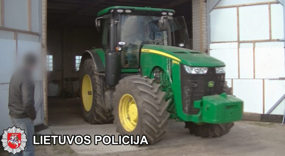 Policija tą pačią dieną sulaikė vagį, kuris pavogė 142 tūkst. eurų vertą traktorių