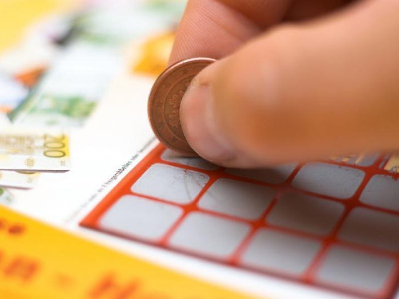Pritarta siūlymui neišmokėti loterijų laimėjimų asmenims iki 16 metų amžiaus