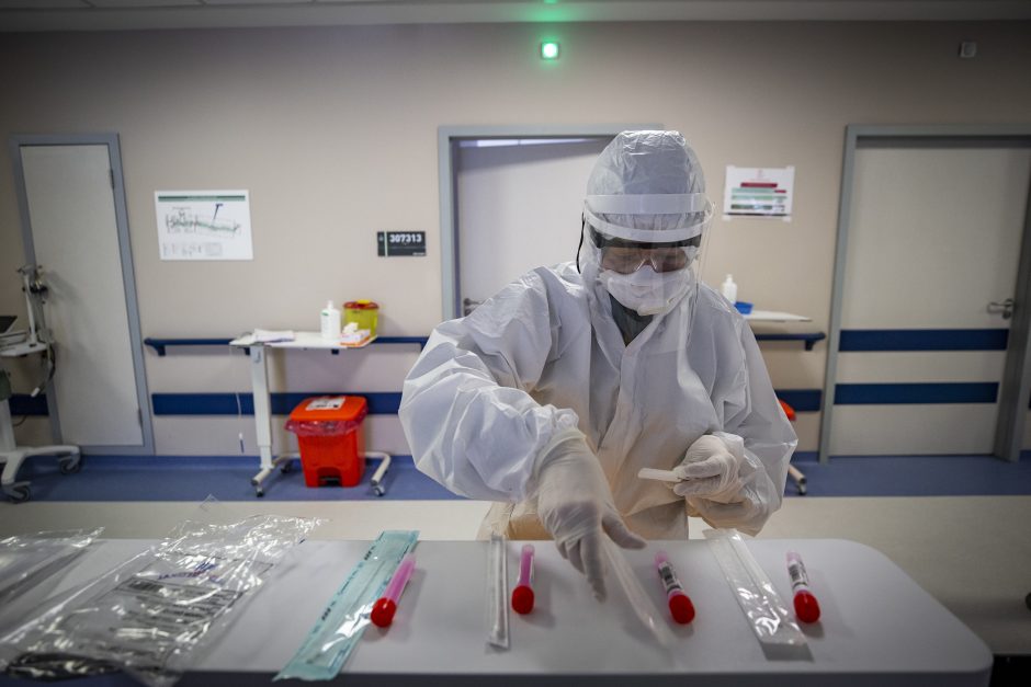 Koronavirusas patvirtintas dviem Santaros klinikų darbuotojams