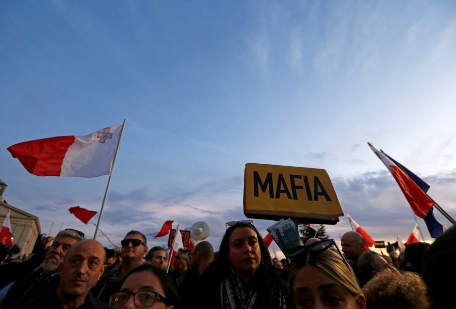 Demonstrantai šturmavo Maltos vyriausybės rūmus: reikalauja premjero atsistatydinimo
