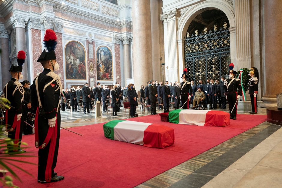 Italija atidavė paskutinę pagarbą Kongo DR žuvusiam šalies ambasadoriui