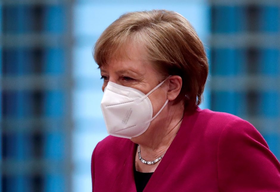 A. Merkel palaiko „trumpą nacionalinį karantiną“ COVID-19 plitimui sustabdyti