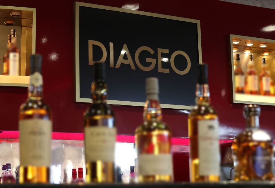 Alkoholinių gėrimų bendrovė „Diageo“ dėl koronaviruso patirs 200 mln. svarų nuostolių