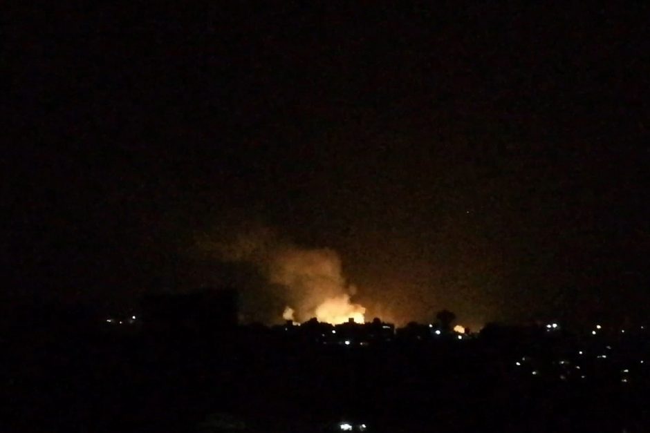 Sirijoje aidi Izraelio raketų smūgiai: žuvo 15 žmonių