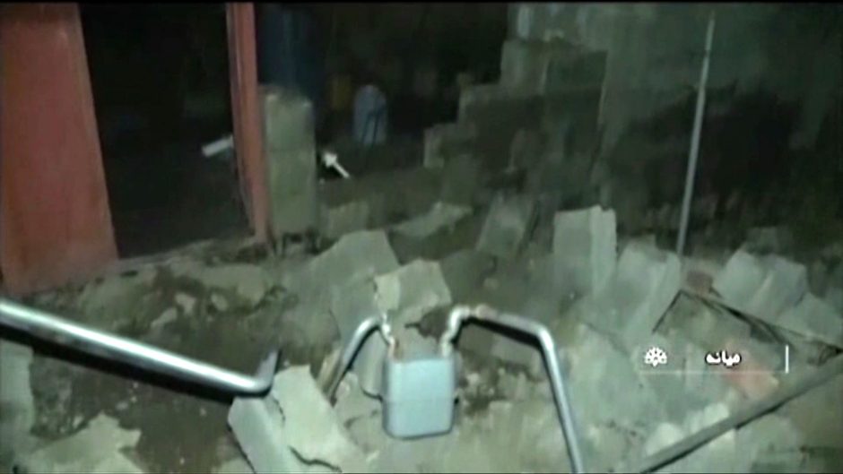Irane per žemės drebėjimą žuvo mažiausiai penki žmonės, apie 120 sužeista