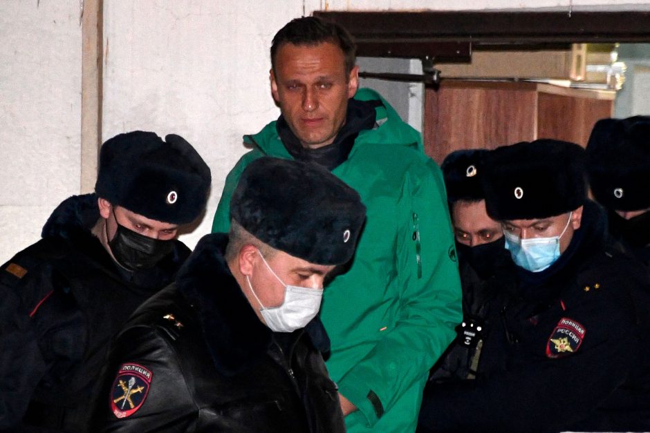 ES svarsto atsaką į A. Navalno areštą ir protestuotojų sulaikymus