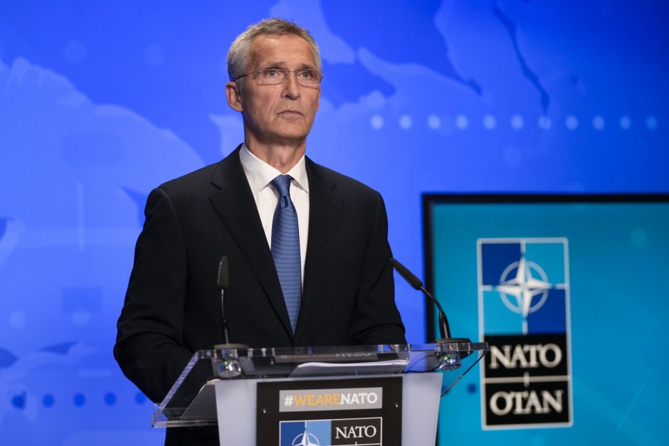 NATO vadovas žada nepamiršti paliktų afganistaniečių