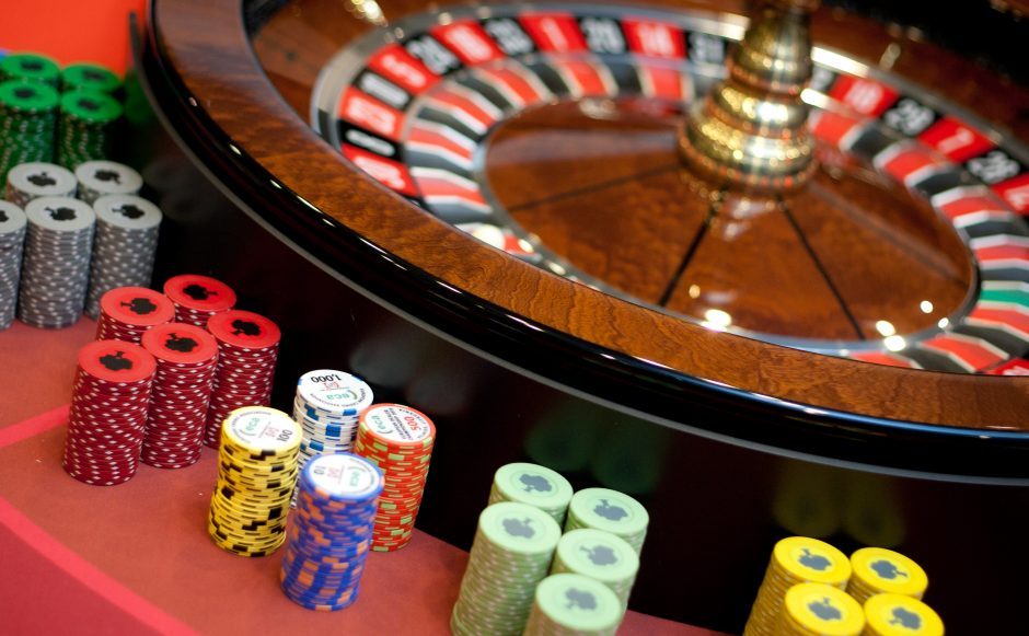 D. Britanija apribos lošimų pramonę: draus atsiskaityti kreditine kortele