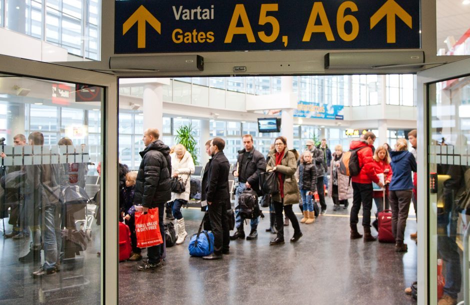 Dėl Norvegijos karių vežtos nepavojingos granatos evakuota dalis Vilniaus oro uosto
