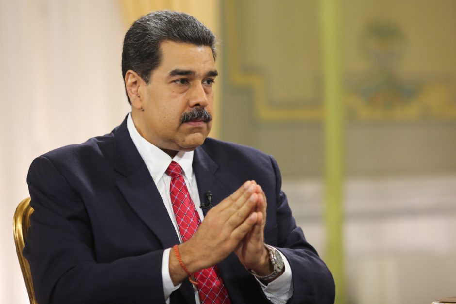 Venesuelos prezidentas: ačiū Dievui už šalies „dolerizaciją“